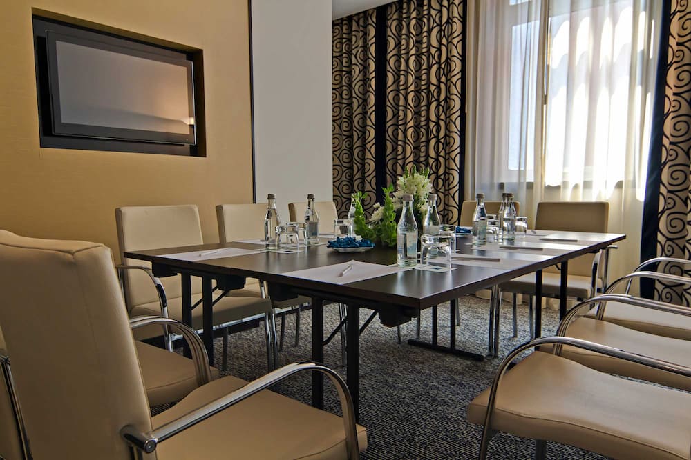 Meeting Rooms