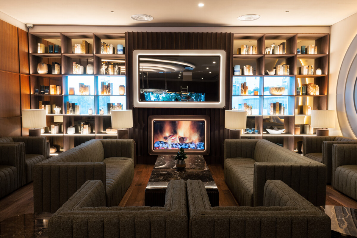 Lobby Bar