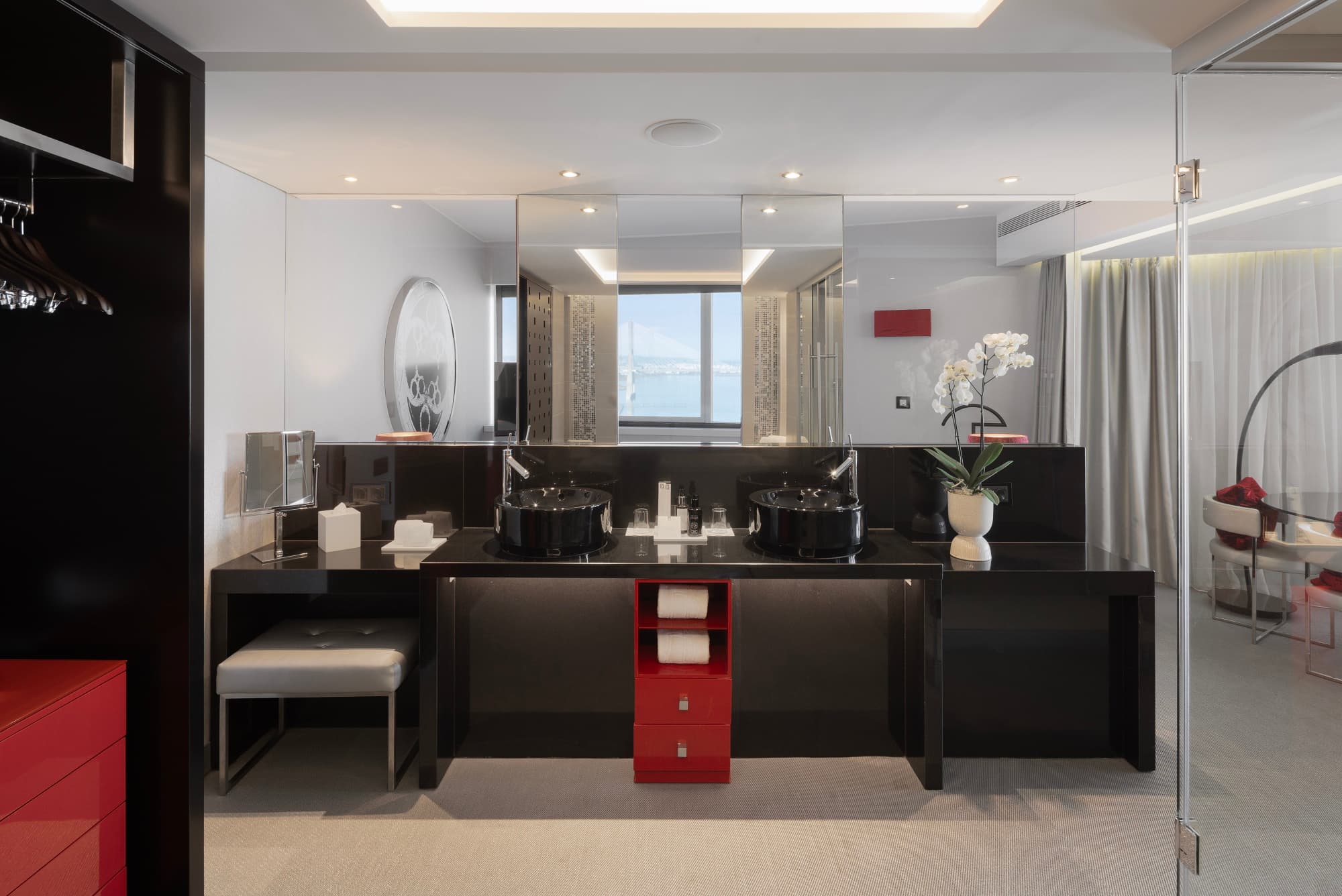 05 Suite MYRIAD By SANA