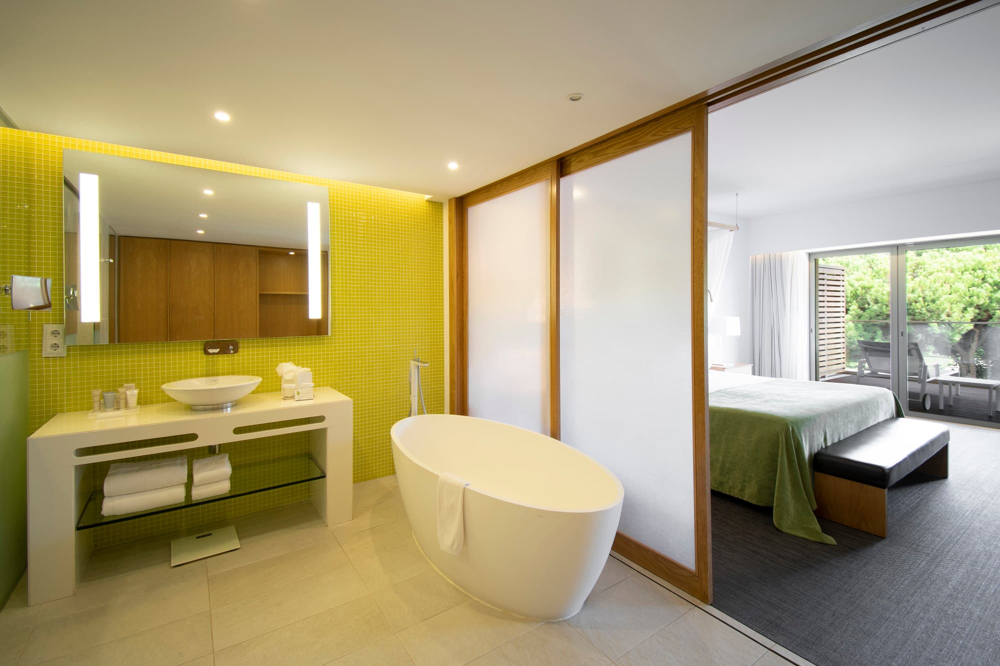 Suite Home Garden View Bathroom