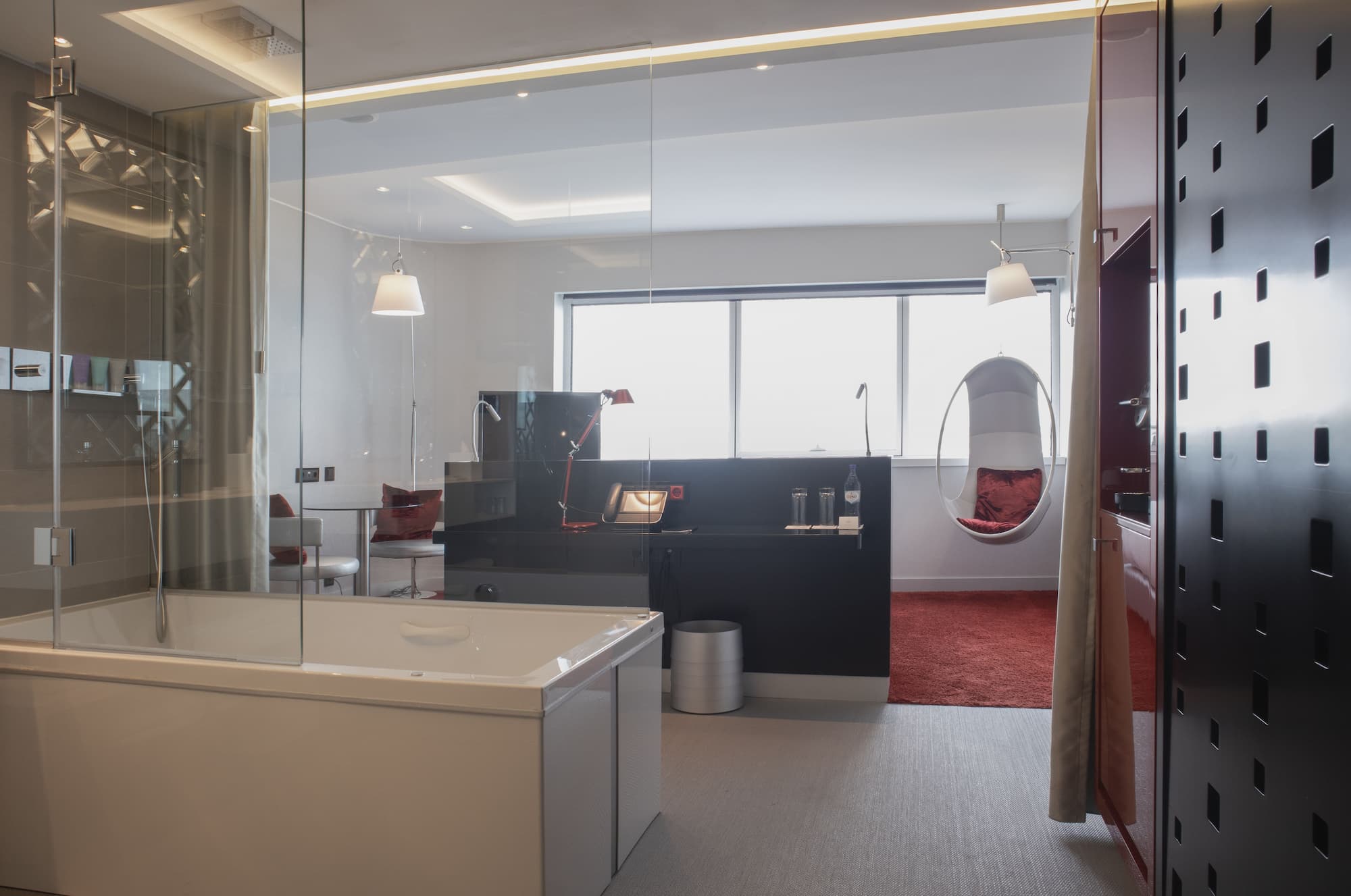 Myriad Superior Room Bathroom