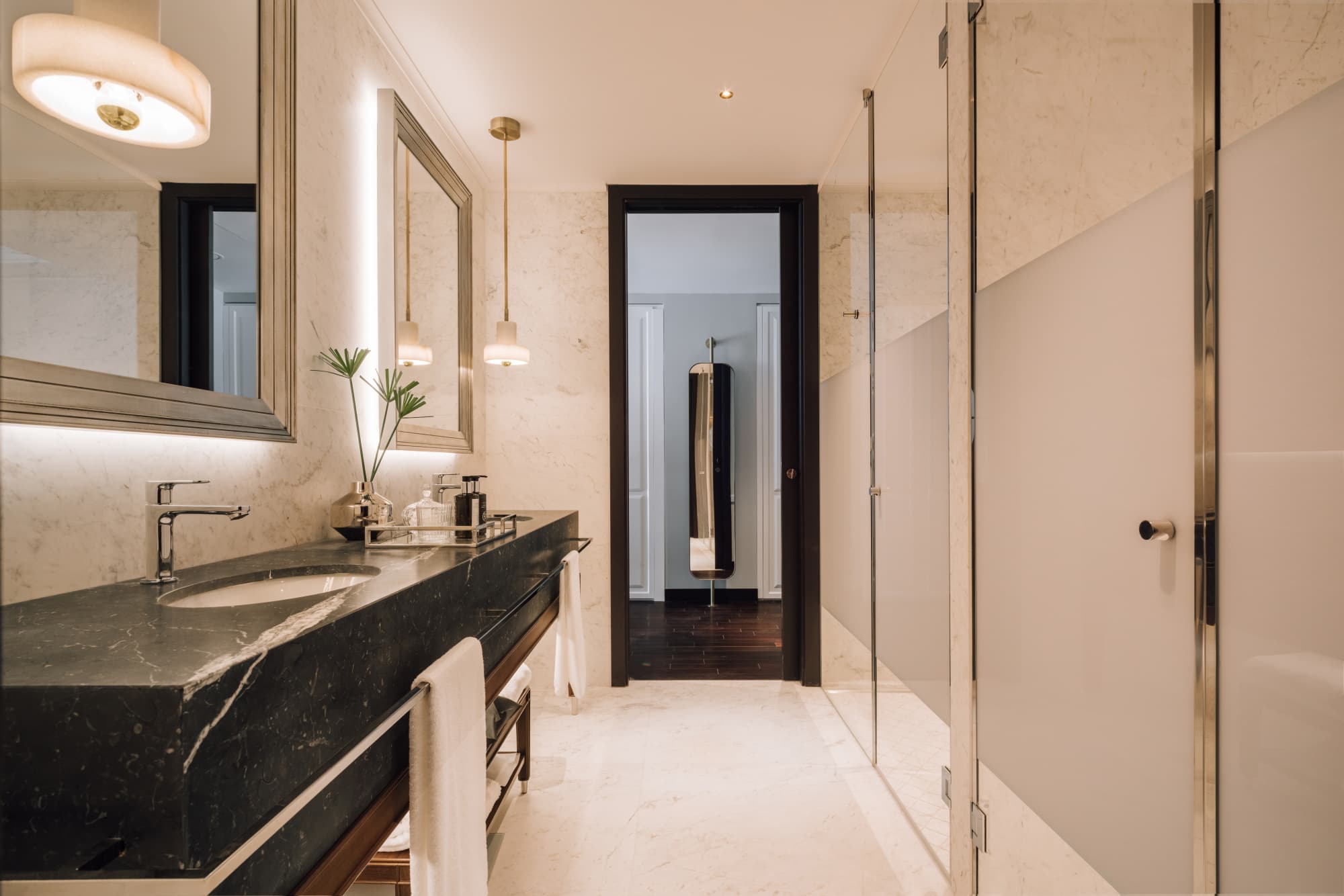 Smythicsana Deluxe Suite 6