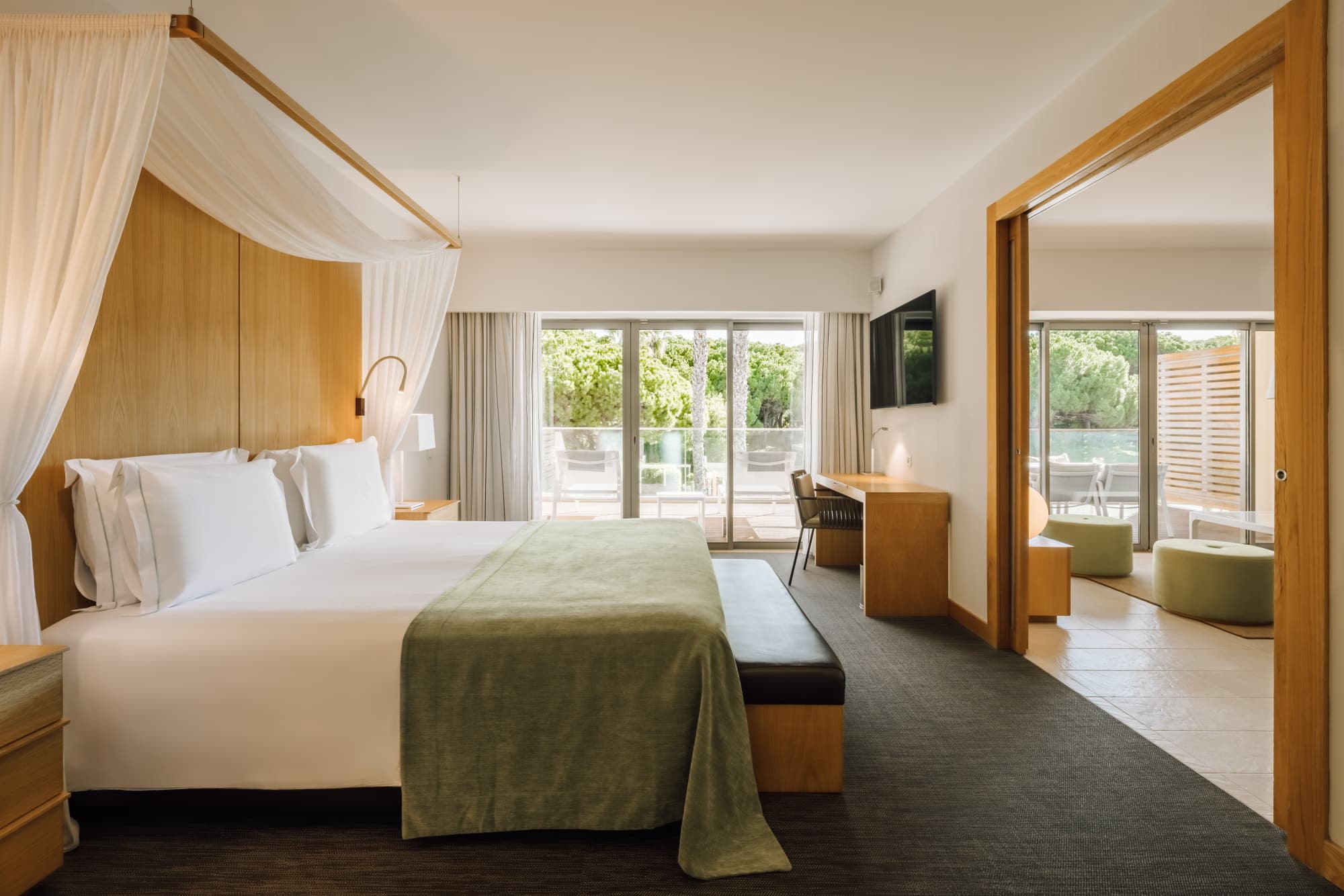 Suite Home Poolblick