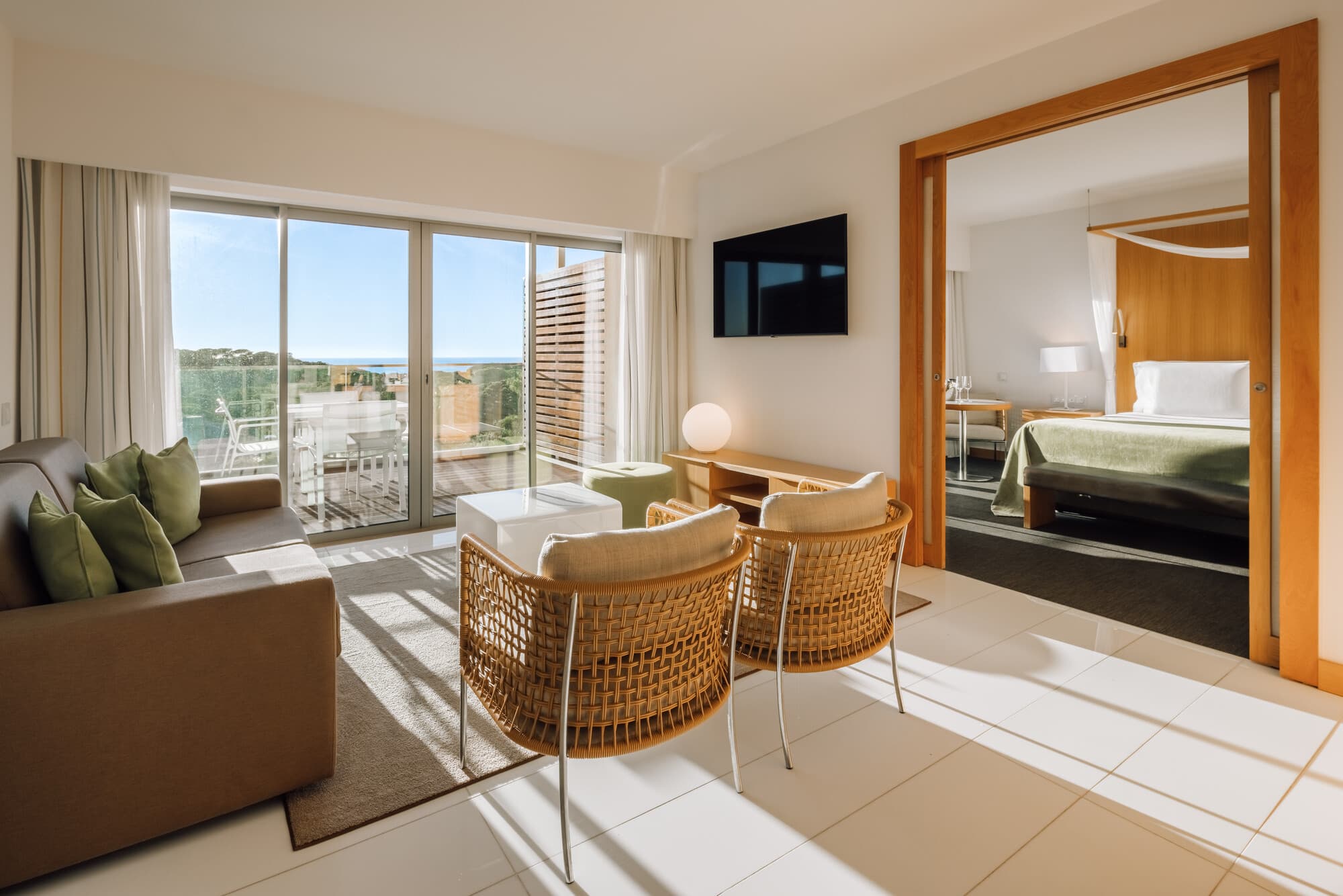 Deluxe Ocean View Suite