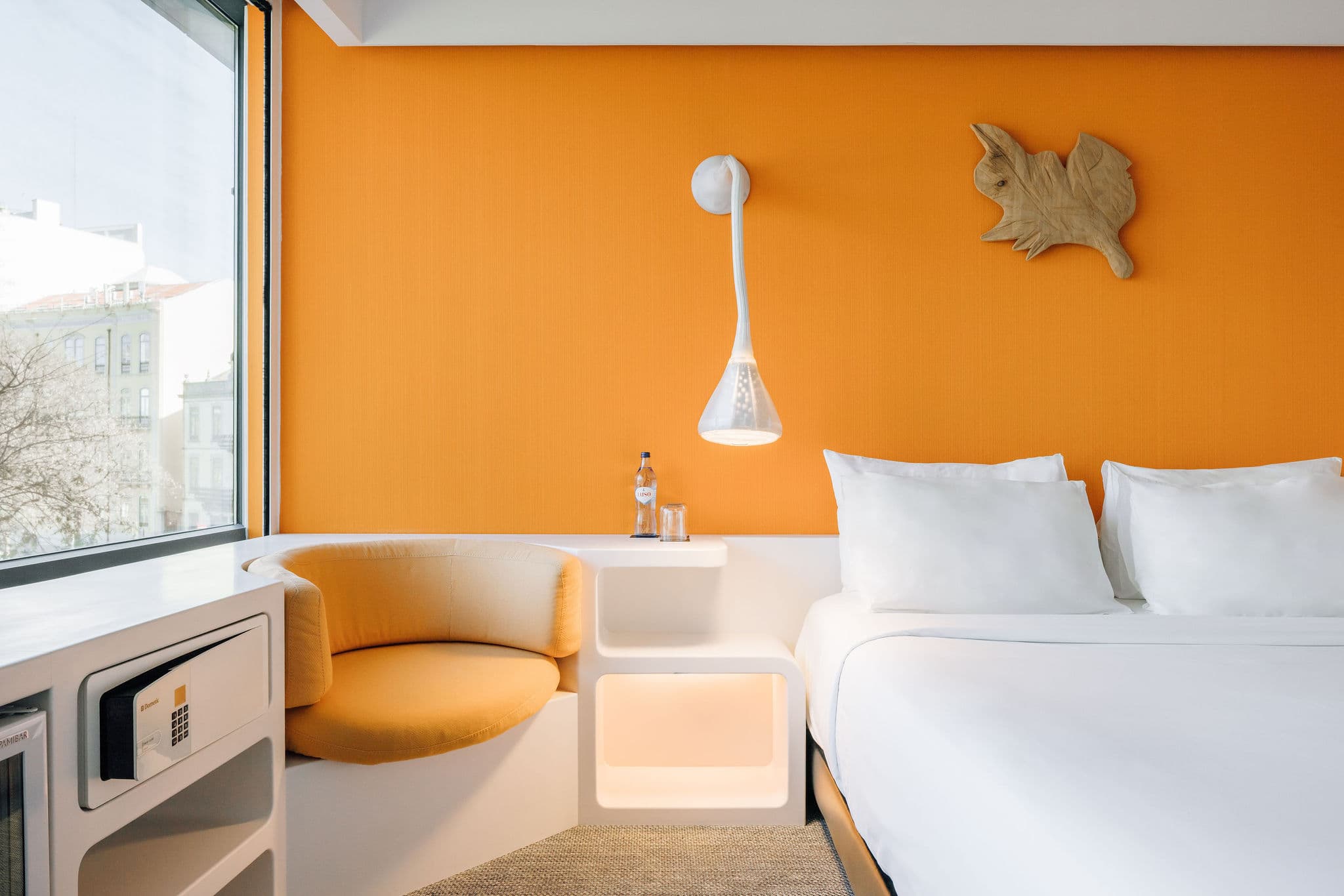 Cool City View Room